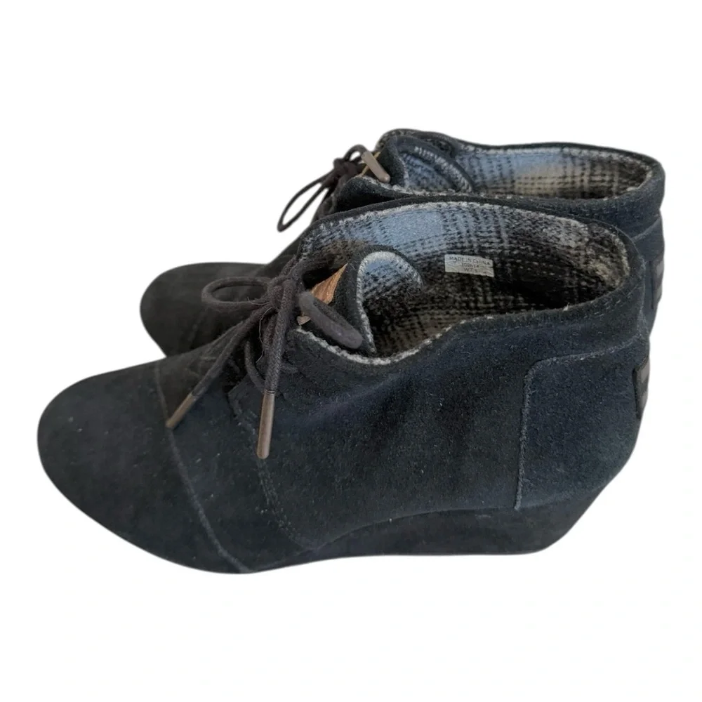 Toms Desert Black Suede Women's Wedge Booties Shoes Ankle Boots Size 7.5 Lace Up